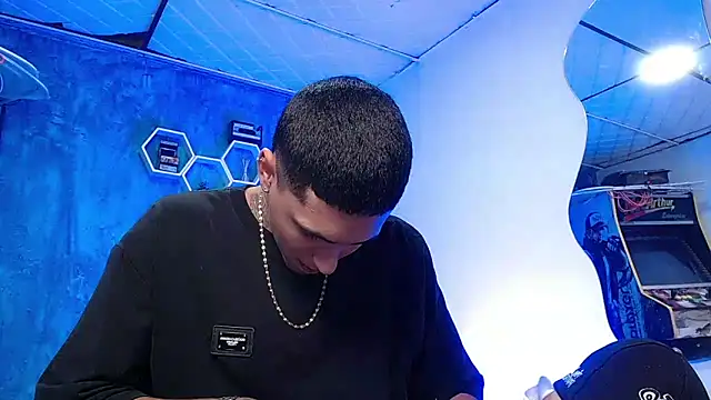 Liam lee online show from 13, 12, 2024