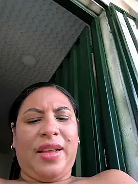 Snapshot of Francesca_ferrari chatting on 9, 5, 2026 Francesca ferrari online show from 9, 5, 2026