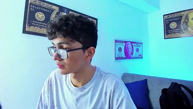 TylerWhite  online show from 4, 2, 2025