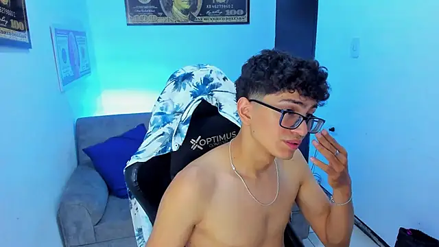 TylerWhite  online show from 19, 2, 2025