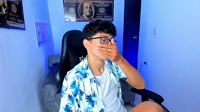 TylerWhite  online show from 5, 3, 2025