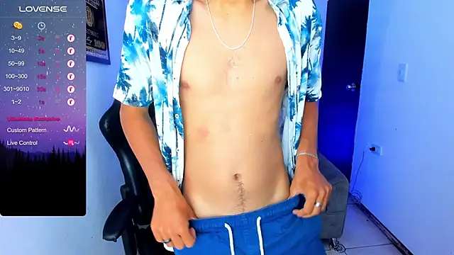 TylerWhite  online show from 5, 3, 2025