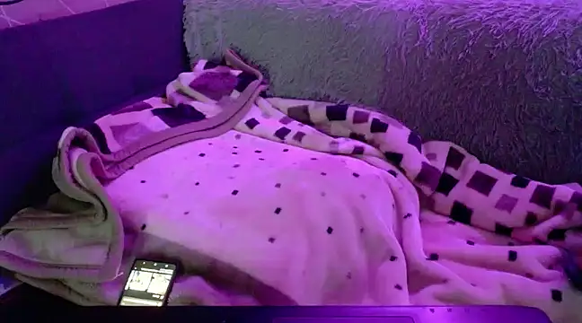 Snapshot of pinnklinkk chatting on 12, 2, 2025 pinnklinkk online show from 12, 2, 2025