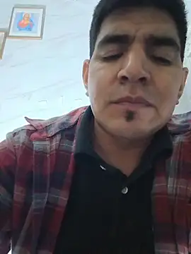 Snapshot of latino17 chatting on 16, 11, 2025 latino17 online show from 16, 11, 2025