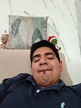 Snapshot of latino17 chatting on 1, 12, 2025 latino17 online show from 1, 12, 2025