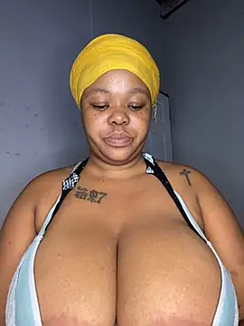 Snapshot of Mandy-101 chatting on 1, 2, 2025 Mandy-101 online show from 1, 2, 2025