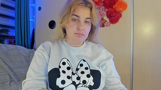 CoraSwon online show from 28, 10, 2025