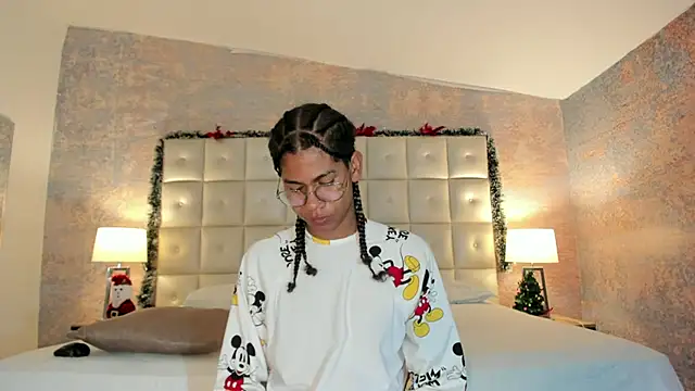 Maxim-Walker online show from 6, 1, 2026