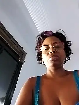 littlebrunett online show from 8, 3, 2026