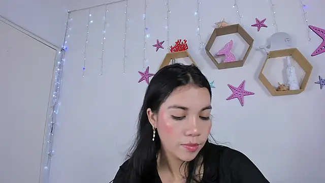 Snapshot of Emiily_Parkerr chatting on 18, 12, 2024 Emiily Parkerr online show from 18, 12, 2024