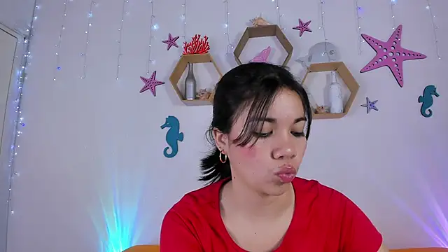 Snapshot of Emiily_Parkerr chatting on 19, 3, 2025 Emiily Parkerr online show from 19, 3, 2025