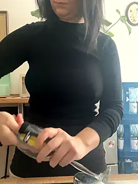 Off  Melonenmandy online show from 13, 1, 2026