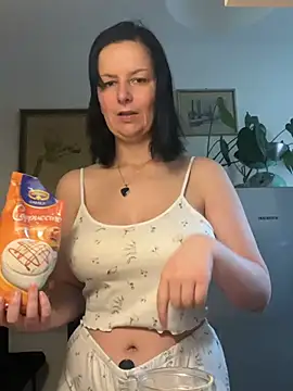 Snapshot of Off__Melonenmandy chatting on 5, 5, 2026 Off Melonenmandy online show from 5, 5, 2026
