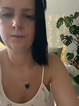 Snapshot of Off__Melonenmandy chatting on 6, 5, 2026 Off Melonenmandy online show from 6, 5, 2026