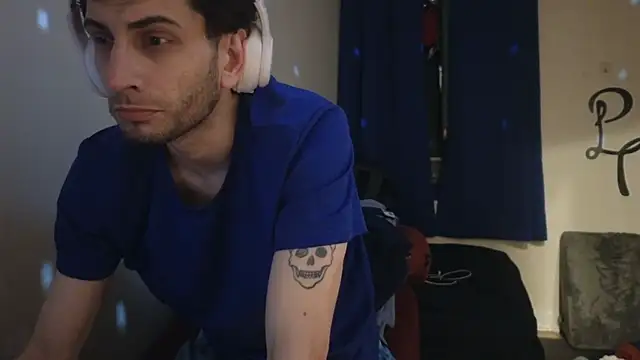 Snapshot of pantslesstraveler_plt chatting on 25, 2, 2025 pantslesstraveler plt online show from 25, 2, 2025