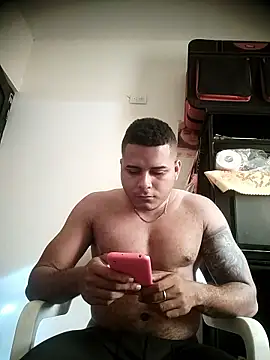 SaucyAffair0 online show from 19, 1, 2026