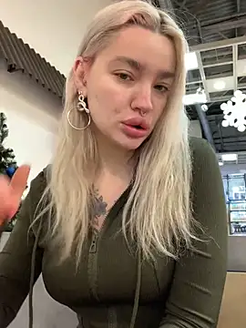 Snapshot of Sextazy chatting on 12, 1, 2025 Sextazy online show from 12, 1, 2025