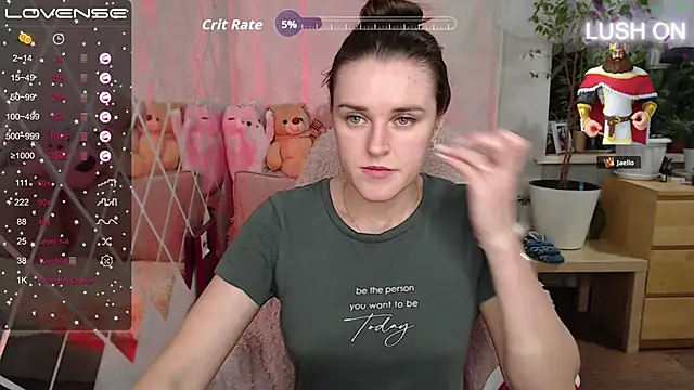 Bella  Swoon online show from 25, 10, 2025