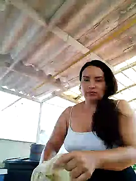 Snapshot of allison-dreams chatting on 25, 1, 2025 allison-dreams online show from 25, 1, 2025