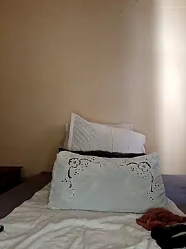 Snapshot of YourSubDesire chatting on 8, 2, 2026 YourSubDesire online show from 8, 2, 2026