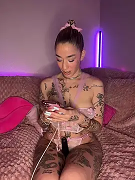 Chachou000 online show from 19, 2, 2025