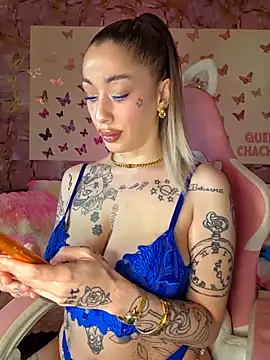 Snapshot of Chachou000 chatting on 16, 4, 2026 Chachou000 online show from 16, 4, 2026