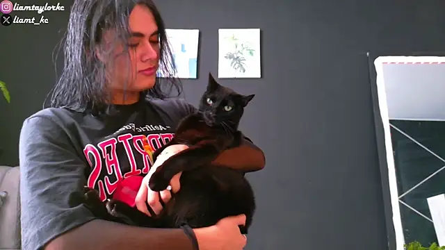 Liam Taylor online show from 21, 2, 2025