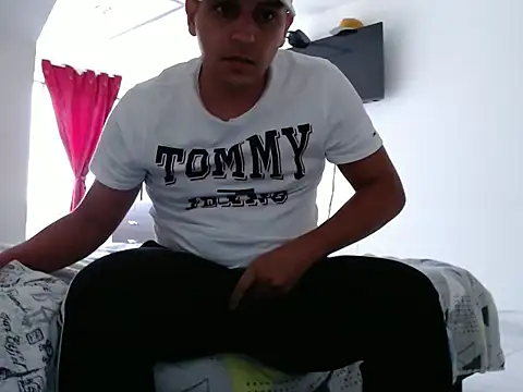 Snapshot of Bamban1419_ chatting on 13, 9, 2025 Bamban1419  online show from 13, 9, 2025