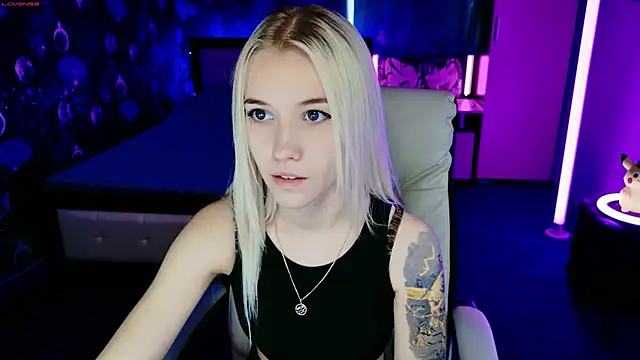 ShhhO O online show from 7, 11, 2025