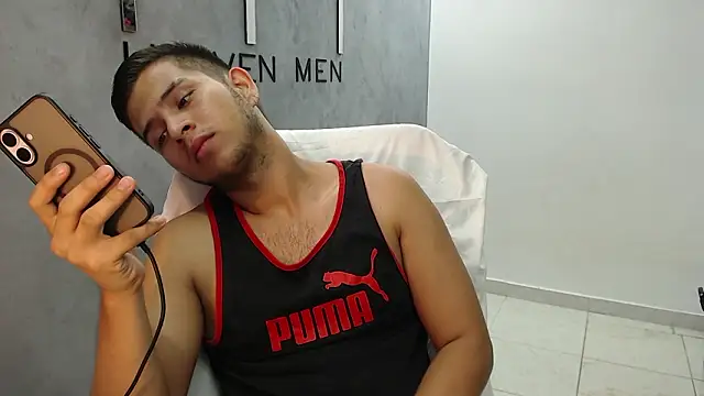 Snapshot of harold_18_ chatting on 4, 2, 2026 harold 18 online show from 4, 2, 2026