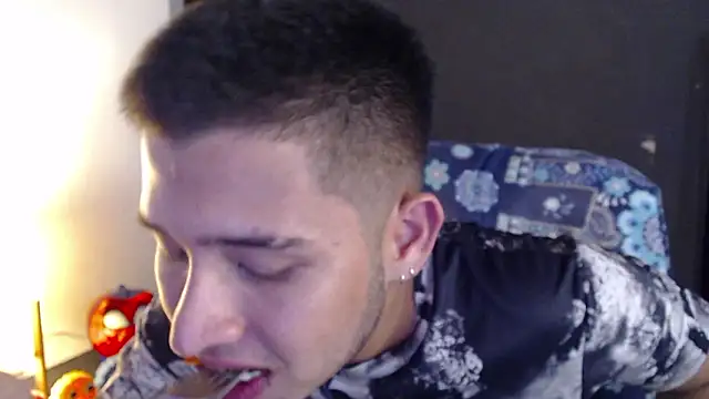 Snapshot of harold_18_ chatting on 25, 2, 2026 harold 18 online show from 25, 2, 2026