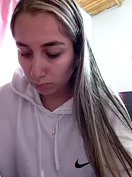 Snapshot of Iris_love18 chatting on 2, 3, 2026 Iris love18 online show from 2, 3, 2026