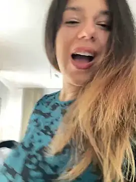 NadiraNoor online show from 18, 2, 2026