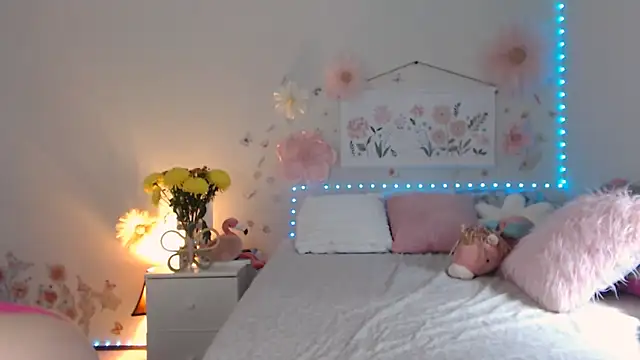 Snapshot of Poisson_Eva chatting on 23, 4, 2026 Poisson Eva online show from 23, 4, 2026