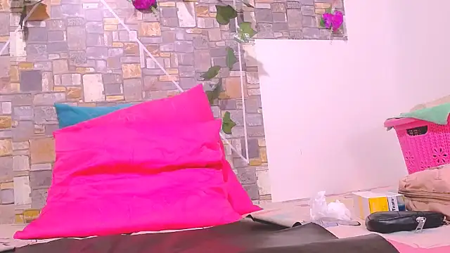 Snapshot of MaidenGame chatting on 18, 5, 2026 MaidenGame online show from 18, 5, 2026