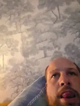 Snapshot of destructeur6 chatting on 8, 6, 2026 destructeur6 online show from 8, 6, 2026