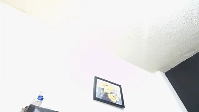 Snapshot of candyladyboy chatting on 15, 4, 2026 candyladyboy online show from 15, 4, 2026