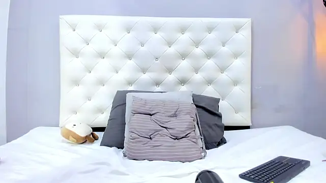 Snapshot of NICOLSKINNY1 chatting on 30, 7, 2026 NICOLSKINNY1 online show from 30, 7, 2026