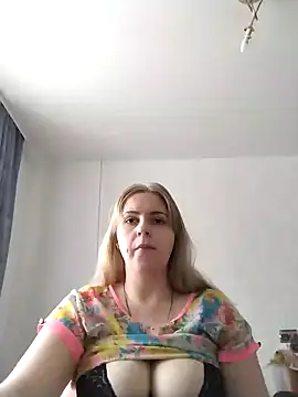 Lady nice cat online show from 31, 1, 2025