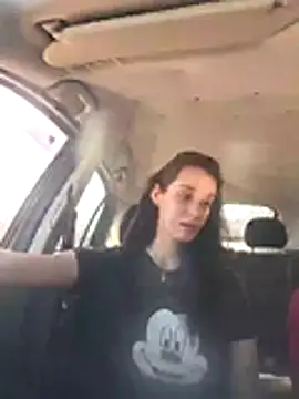 LauraBaby online show from 8, 3, 2026