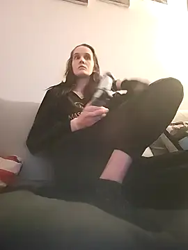 LauraBaby online show from 12, 3, 2026