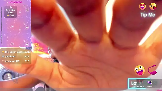 yuliana millerr online show from 2, 3, 2025