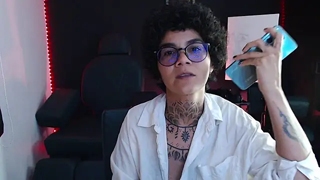 Snapshot of anaroman01 chatting on 4, 6, 2026 anaroman01 online show from 4, 6, 2026