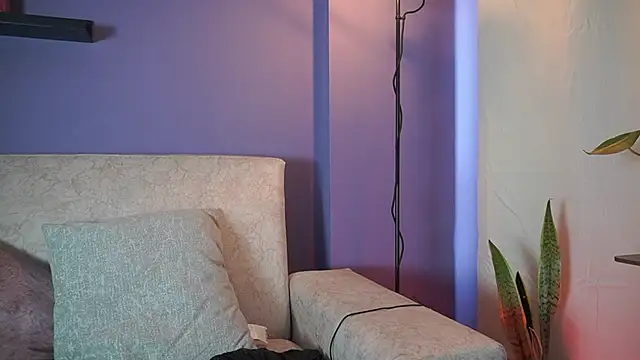 Snapshot of roselinedior chatting on 11, 7, 2026 roselinedior online show from 11, 7, 2026