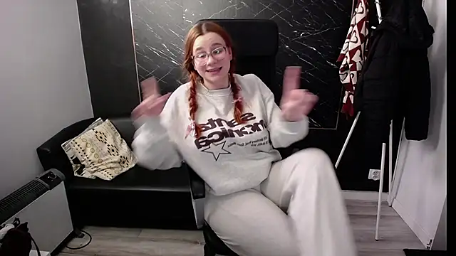 littleviki7 online show from 15, 1, 2025