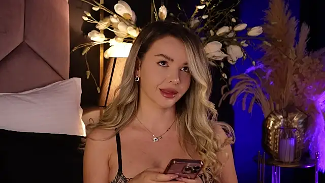 KatyaBelle online show from 8, 9, 2025