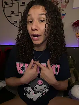 Snapshot of _Neeka_ chatting on 11, 12, 2024 Neeka online show from 11, 12, 2024