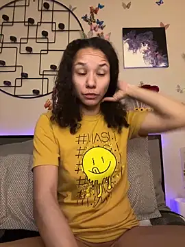 Snapshot of _Neeka_ chatting on 17, 1, 2025 Neeka online show from 17, 1, 2025