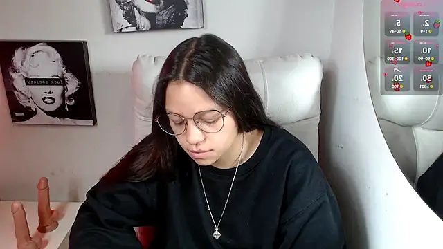 SamanthaRoldaan online show from 13, 11, 2025