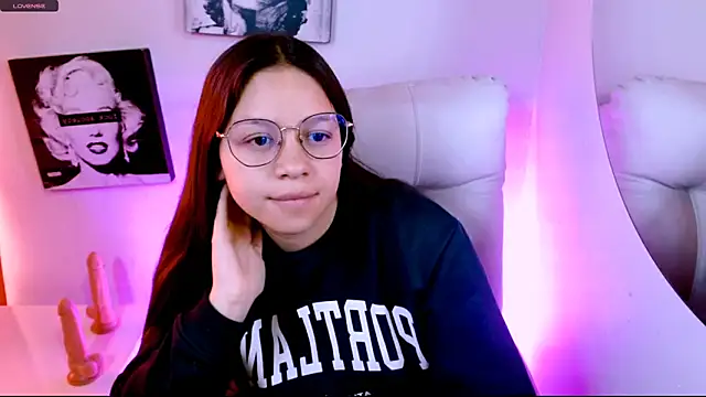 SamanthaRoldaan online show from 3, 3, 2026